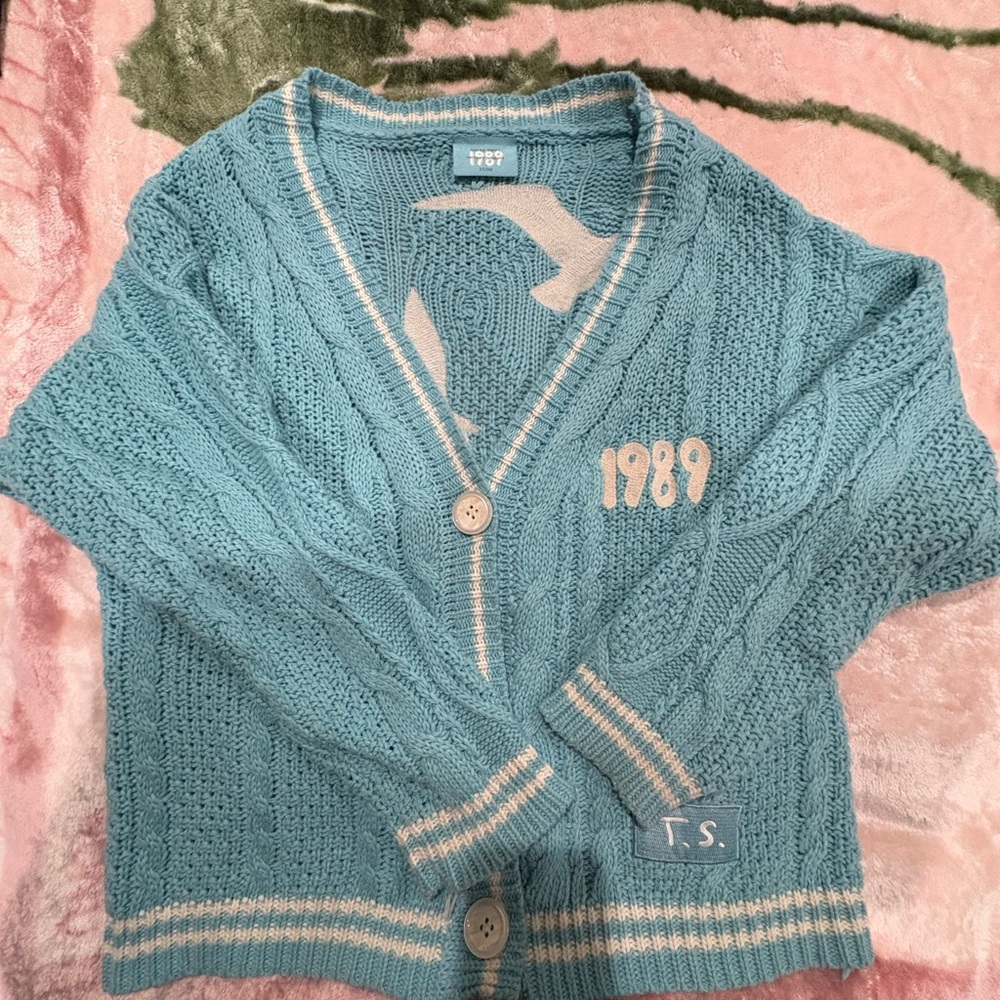 Taylor Swift 1989 limited Taylor’s version cardigan